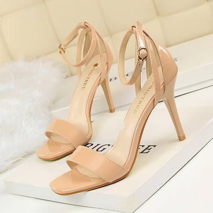 Sexy nightclub sandals with one word - Country Nurse