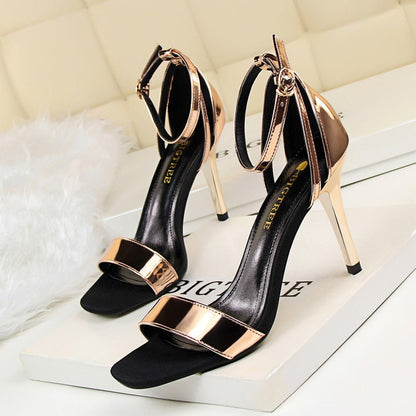 Sexy nightclub sandals with one word - Country Nurse
