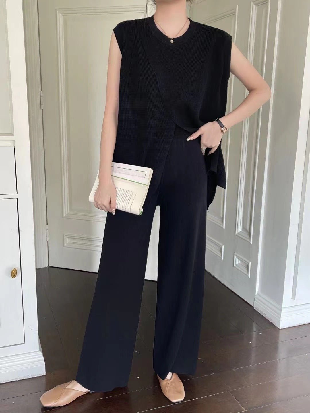 Sleeveless Crew - Neck Slim - Fit Striped Knit Top And Wide - Leg Pants Set - Country Nurse